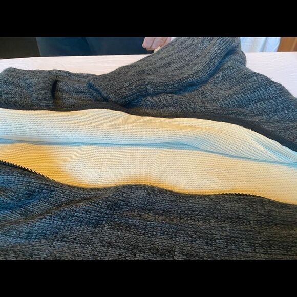 Appalachian Trail Large Sweater Jacket - Picture 4 of 7